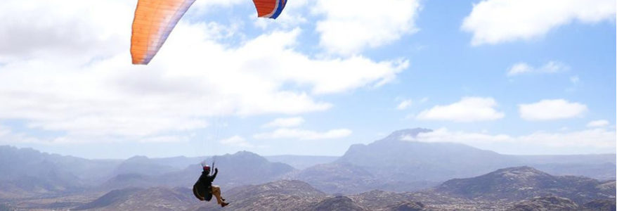 En octobre : Stage parapente à Antsirabe